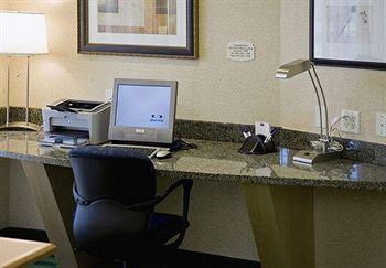 Springhill Suites By Marriott - Tampa Brandon Екстериор снимка